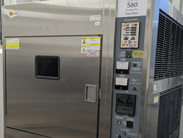 SWOM促進耐候性試験機